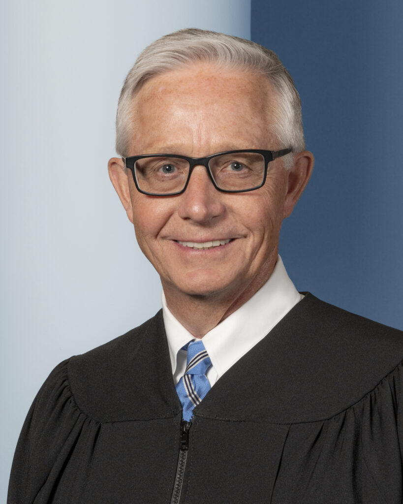 Iowa Chief Justice Mark Cady